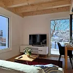 Cute House With Terrace And Garden Holiday home Innsbruck