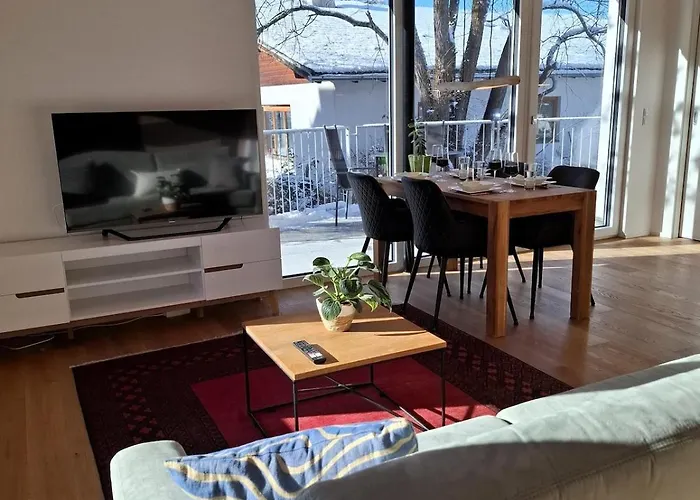 Cute House With Terrace And Garden إنسبروك