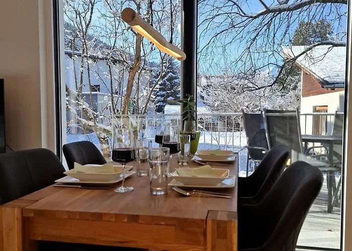 Cute House With Terrace And Garden Инсбрук