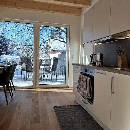 בית נופש Cute House With Terrace And Garden אינסברוק
